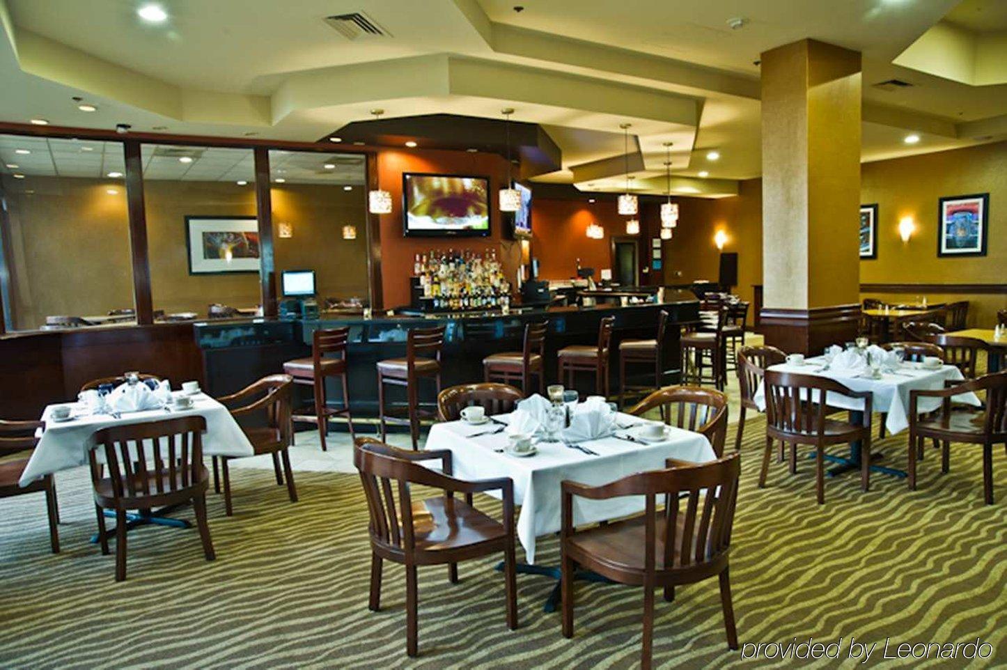 Hotel Ramada By Wyndham Southfield Restaurant foto